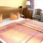 Garden Hotel 3*