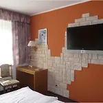 Garden Hotel 3*