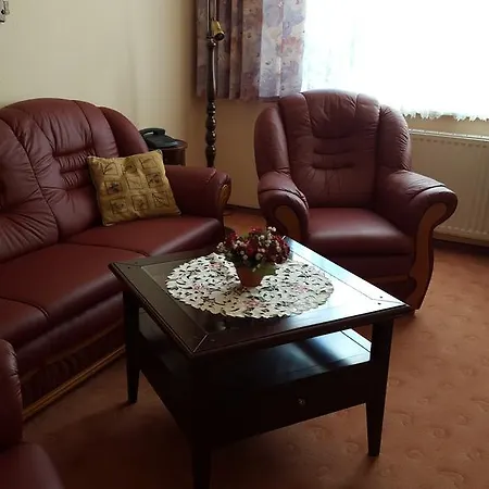 Garden Hotel 3*