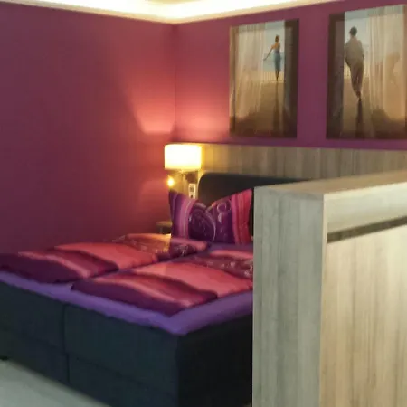 Garden Hotel 3*