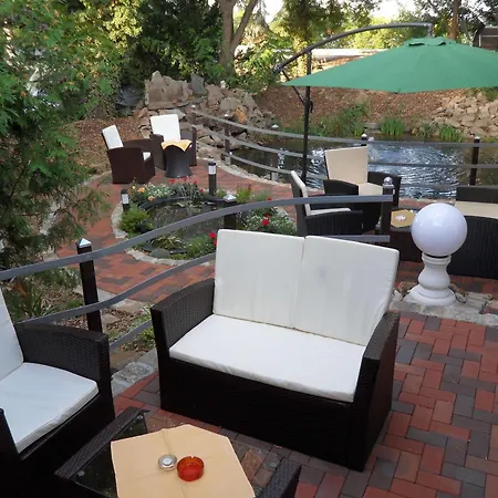 Garden Hotel